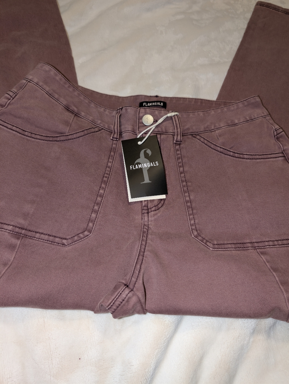 Flamingals Button Detail Mid Waist Straight Leg Cargo Pants Mauve NWT Size Med - Picture 3 of 4